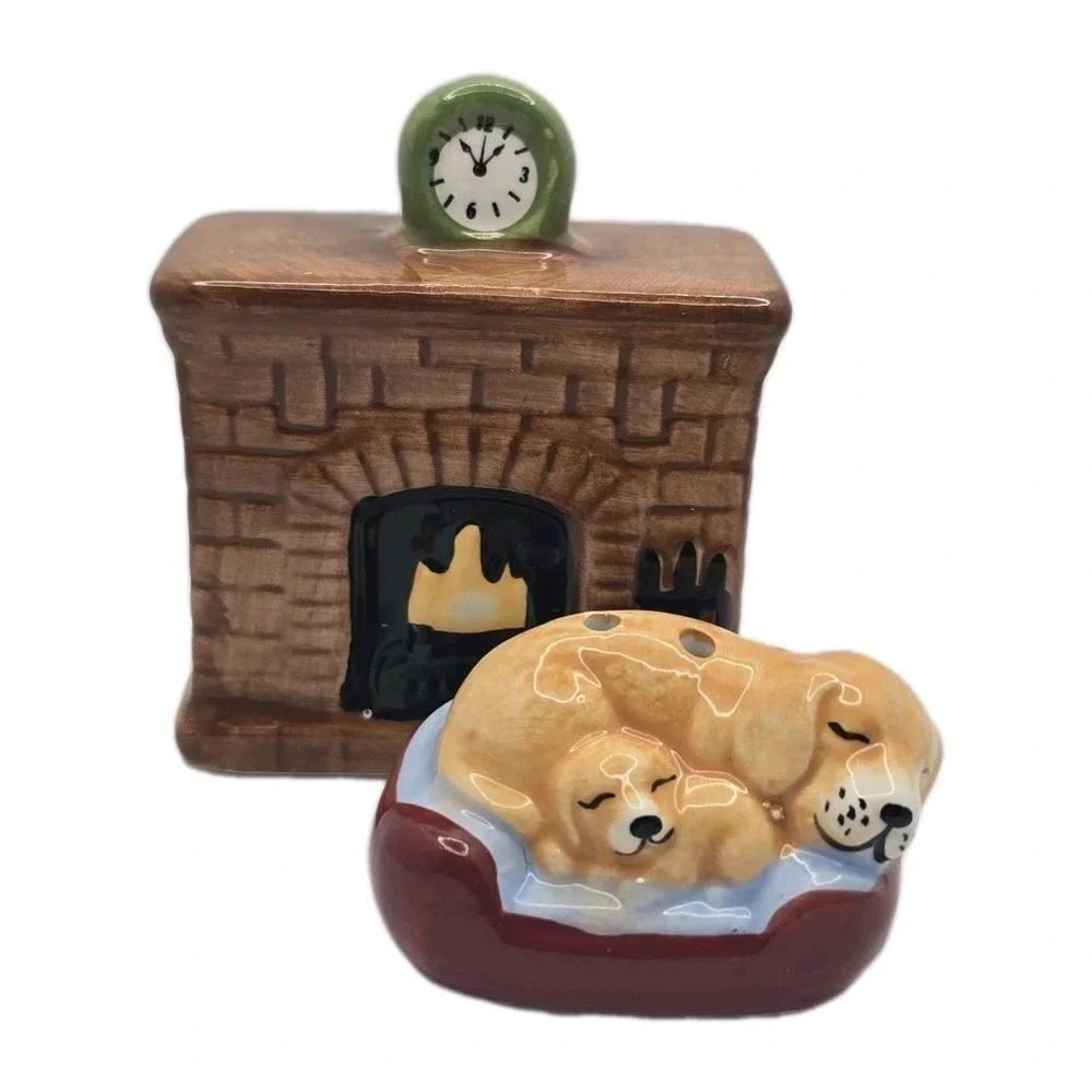 Cracker Barrel Collectables Dogs By The Fire Salt & Pepper Shakers Set NIB U260